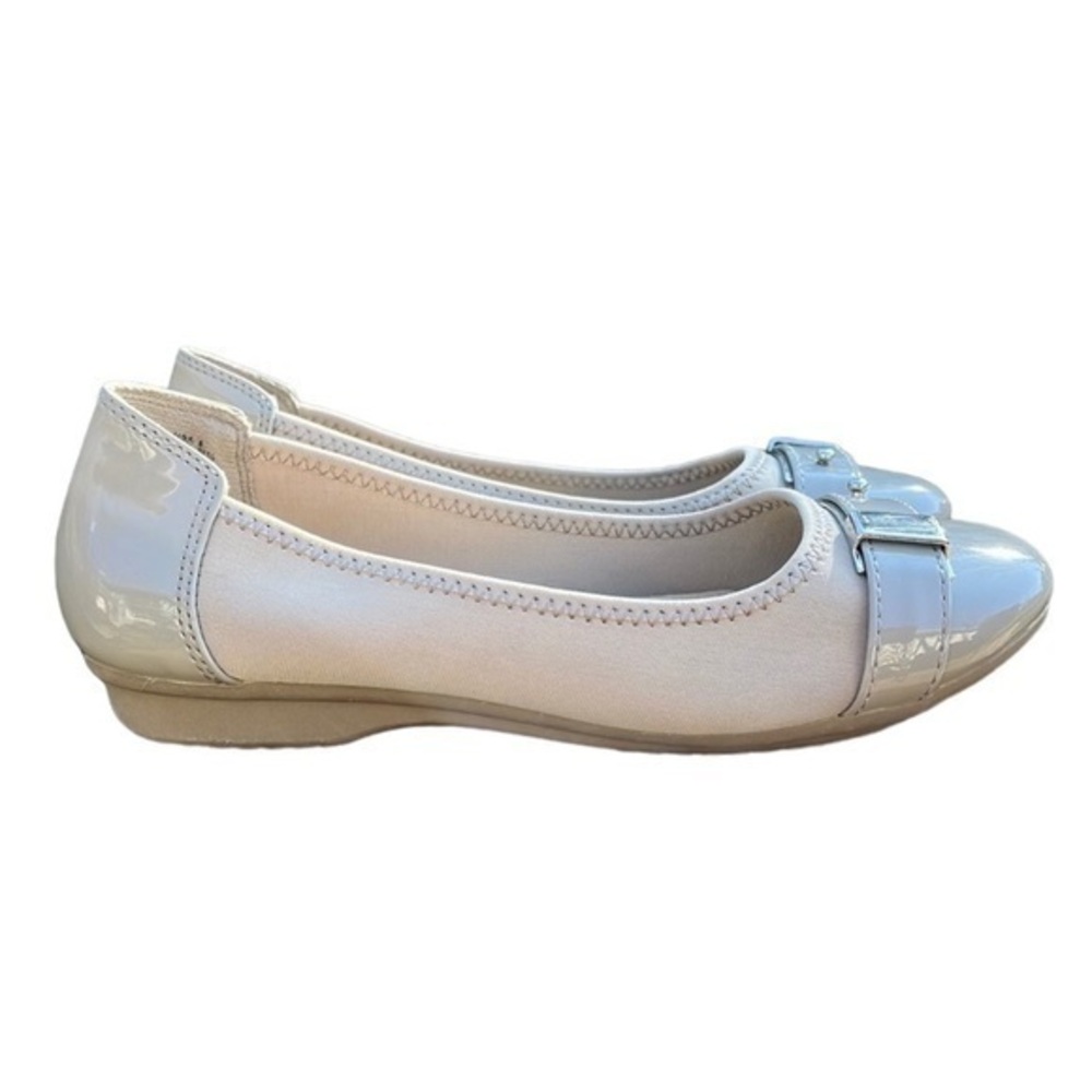 DEXFLEX Comfort Cap Toe Flats, Ballet Flats, Slip On, Tan Color, Womens size 6